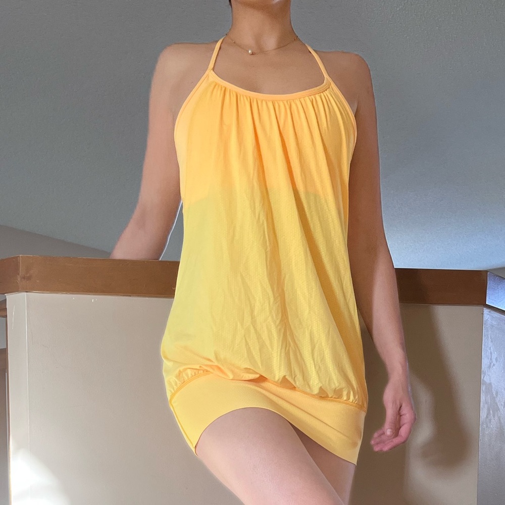 Lululemon athletic bra and top